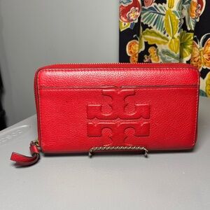 Tory Burch Bombe T Continental Zip-around Wallet
Poppy Red  RARE